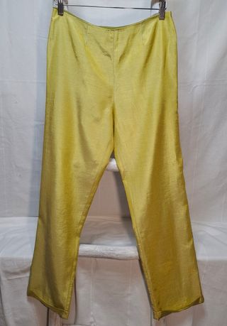 Pantalón satinado verde lima