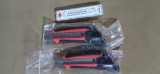 2 Cúteres con recambios