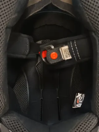 Casco Airoh Wraap con Gafas 100% Oro