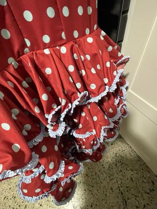 Traje de flamenca teja con lunares celestes