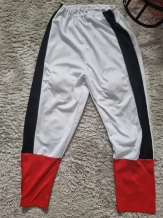 Disfraz rugby con balón y casco