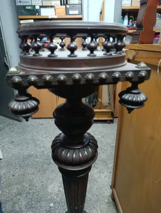 Antiguo Pedestal / Columna de Madera Tallada- 1880