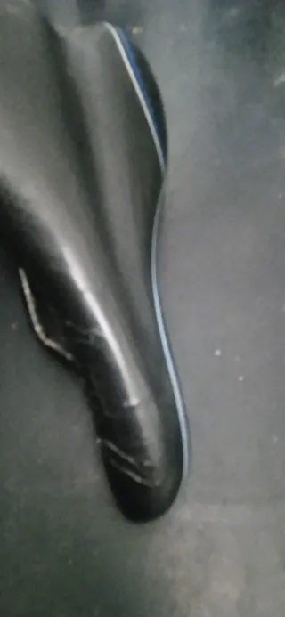 Tija con  sillín de bicicleta