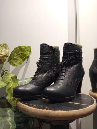 Botines Pitillos Piel Tacón Talla 39