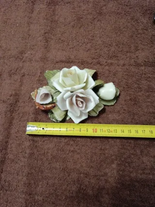 Medaglione Capodimonte Rose Porcellana
