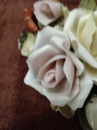 Medaglione Capodimonte Rose Porcellana