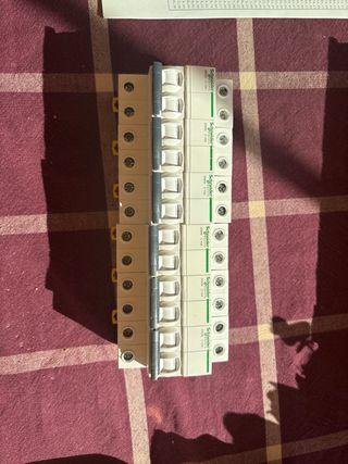 Magnetotérmicos Schneider Electric 10A