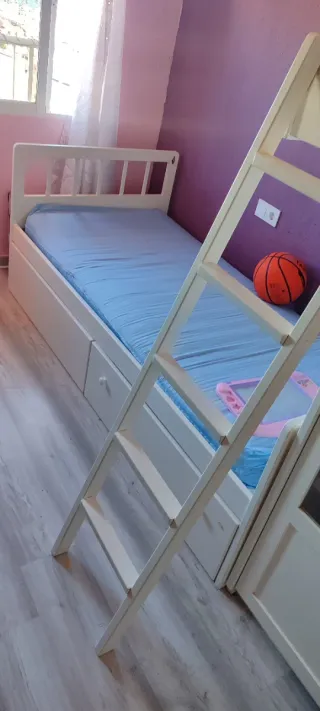 Literas blancas con cajonera  Negociable