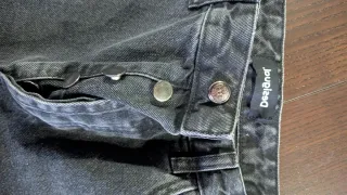 Pantalón Desigual estrellas negro talla 40