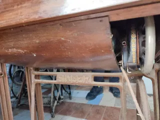 Máquina de coser Singer antigua