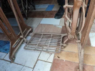 Máquina de coser Singer antigua