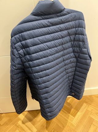 Abrigo Plumífero ligero Colmar azul y blanco