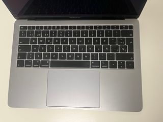 Macbook Air 13” Retina (2019) - 8GB RAM - i5