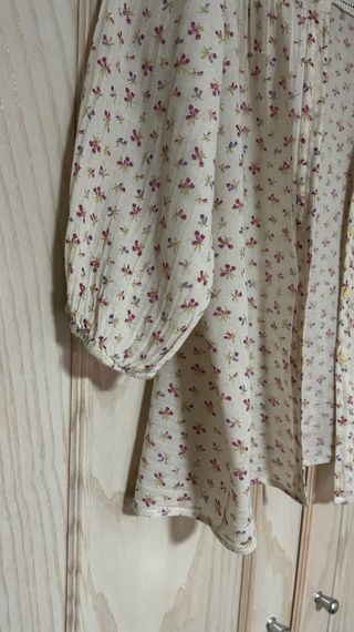 Camisa Zara floral beige M