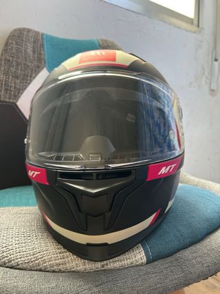 Casco de moto MT Helmets