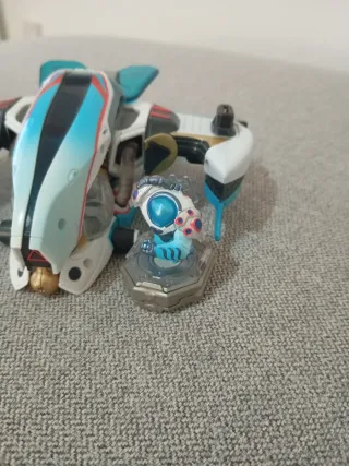 Nave y figura Starlink Battle for Atlas