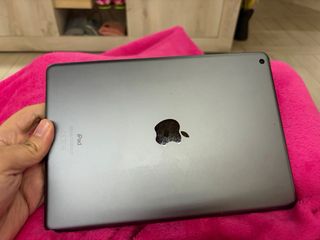 iPad 8 128 GB Argento