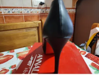 Zapatos de tacón alto negros