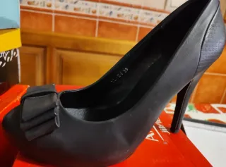Zapatos de tacón alto negros