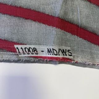 Sciarpa a righe grigio e rosa