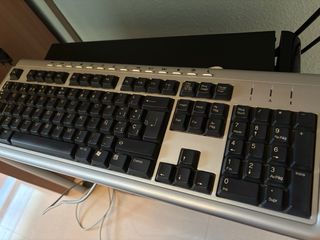 Teclado Ordenador Sobremesa