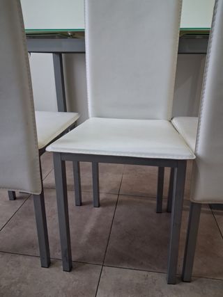 Mesa de comedor cristal y metal