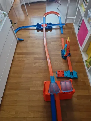Pistas y coches Hot Wheels