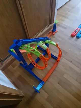 Pistas y coches Hot Wheels