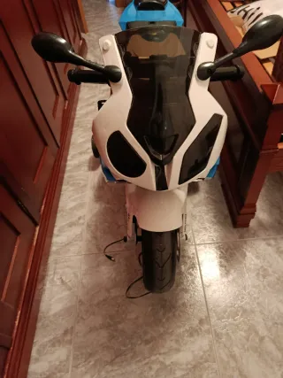 Moto a batería deportiva infantil