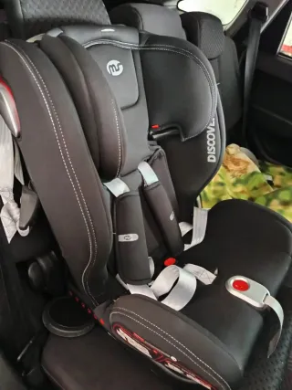 Seggiolino auto nero