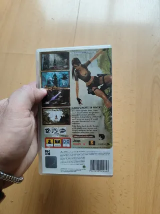 Lara Croft Tomb Raider PSP