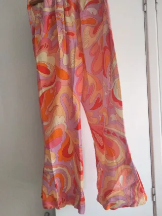 Pantalones estampados psicodélicos