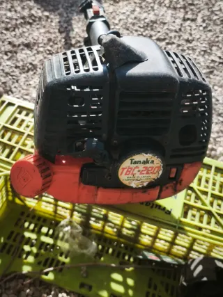 Desbrozadora Tanaka TBC-220