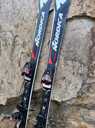 Nordica Dobermann SLR 156cm Esquís