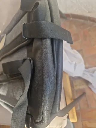 Mochila Ucon Acrobatics gris y negra