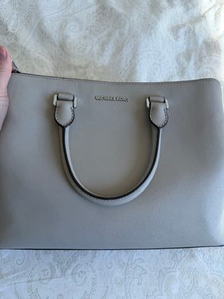 Bolso Michael Kors Savannah Gris