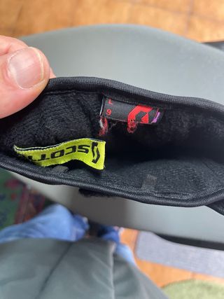 Guantes de moto Scott negros impermeables.