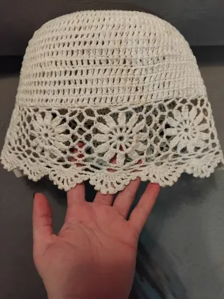 Coprilume in pizzo fatto a mano