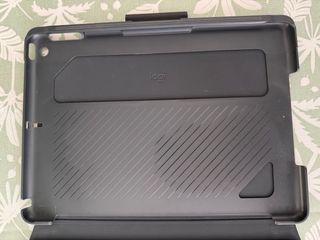 Funda teclado iPad 5ª/6ª Gen  logitech 9,7pulgadas