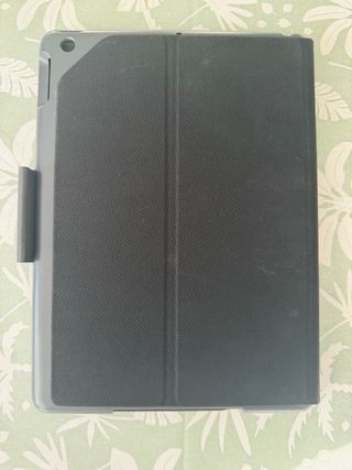 Funda teclado iPad 5ª/6ª Gen  logitech 9,7pulgadas