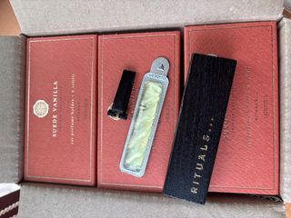 Rituals Suede Vanilla Car Perfume Holder + 2 Refil