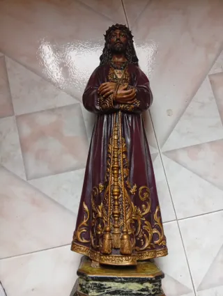 Figura antigua arte olotense, cristo Medinaceli