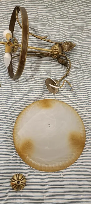 Lámpara de salón/comedor dorada bronce translúcida