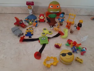 Lote Juguetes: Minions, Tortuga Ninja y más