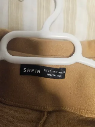 Abrigo Camel SHEIN Talla L