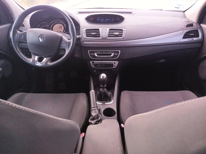 Renault Mégane 1.2 TCE Energy Limited S&S 2015, foto 9