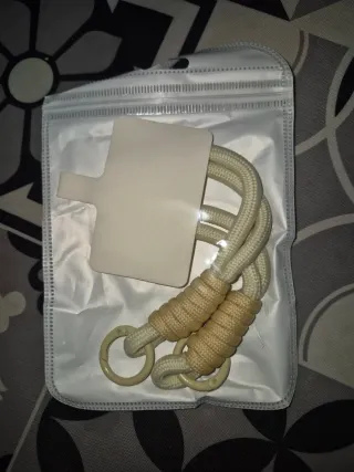 Cover iPhone 17 Pro con disegno panda