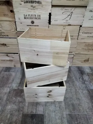 Confezione da 3 scatole in legno per scaffali