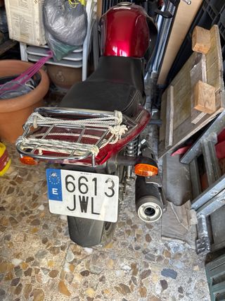 Yamaha YBR125 Naked Roja 2017