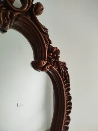 Espejo de madera tallada